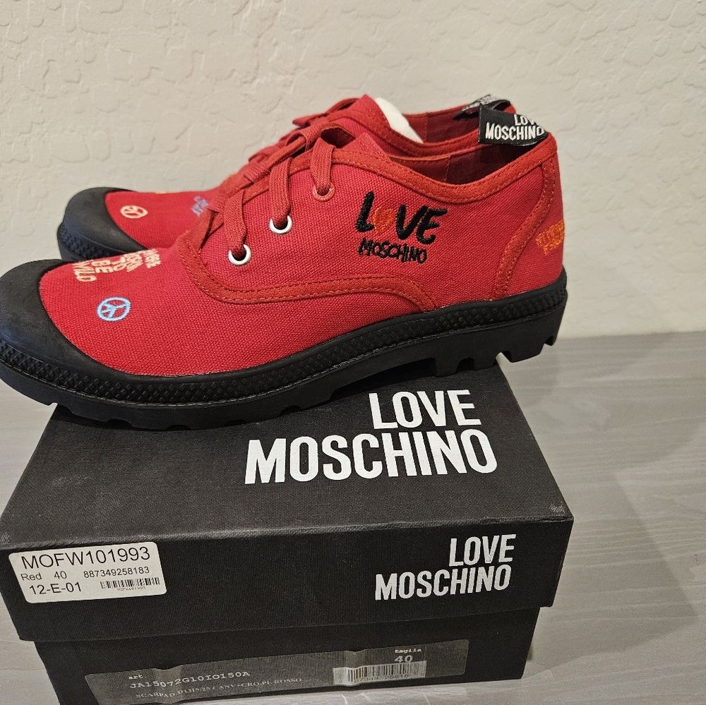 Moschino Red Canvas 'Join The Dance' Sneakers - Picture 13 of 14